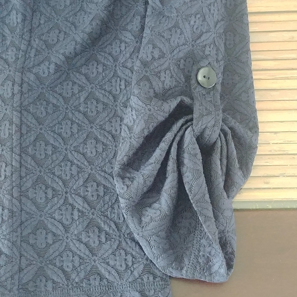 Christopher & Banks Ladies Button Up - Picture 6 of 9